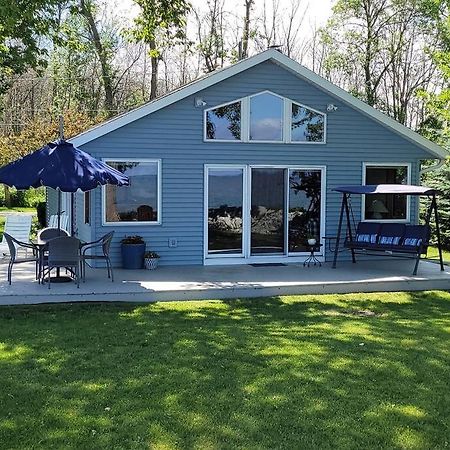 Cozy Cottage On Green Bay Exterior foto